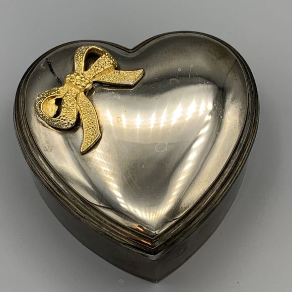 Vtg Metal Silver Toned Heart Trinket Box Blue Lining Jewely Box Gold Tone Bow - Picture 2 of 16